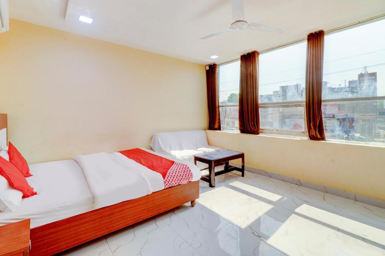 Oyo Flagship 73009 Hotel City Inn Dayal Bagh Ngoại thất bức ảnh